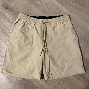 Lululemon Mens Bowline Shorts Large Tan